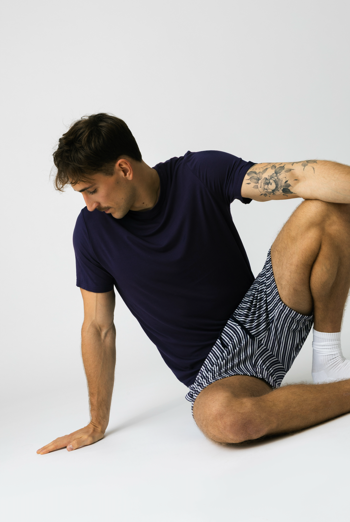 Harbour men’s navy modal T-shirt – soft breathable fabric with relaxed modern fit